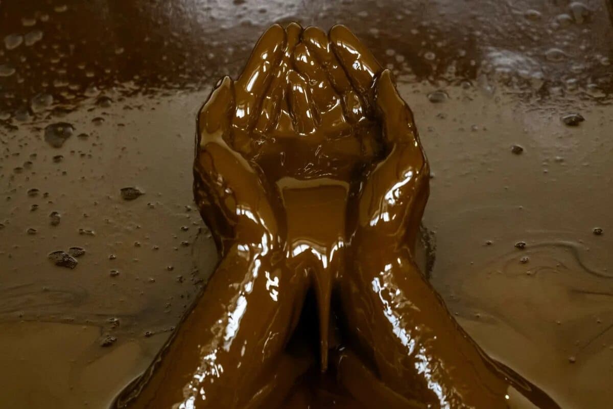 Кому нафталановое лечение не подходит — противопоказания и важные ограничения